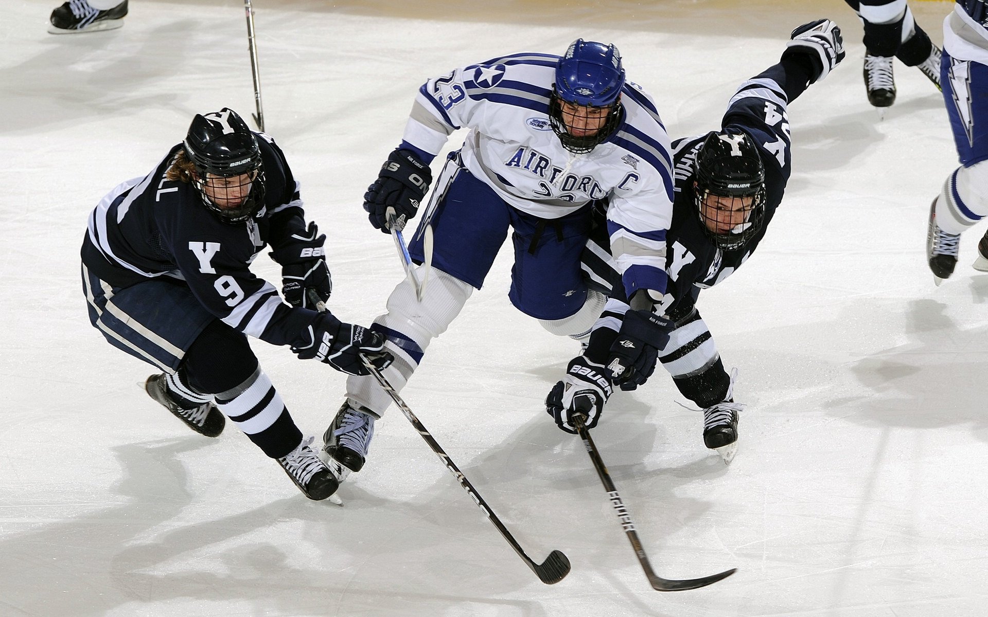 曼联对阵强敌战术布置受到好评，曼联强不强
